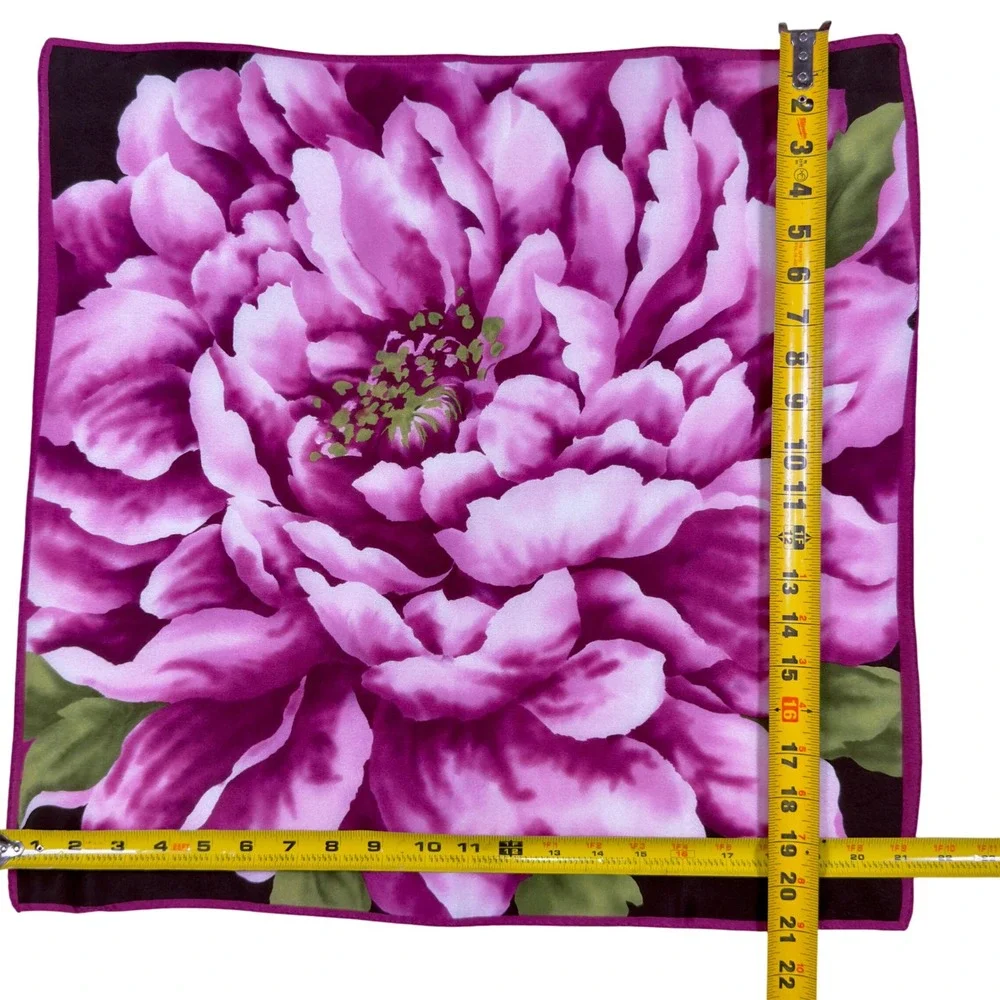 Jones New York 100% Silk Scarf Large Scale Botanical Bloom Print 21